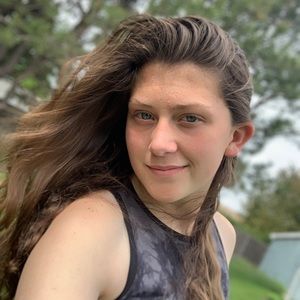 Meet your Posher, Olivia